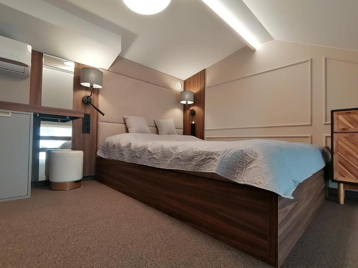 Apartment - Split Level