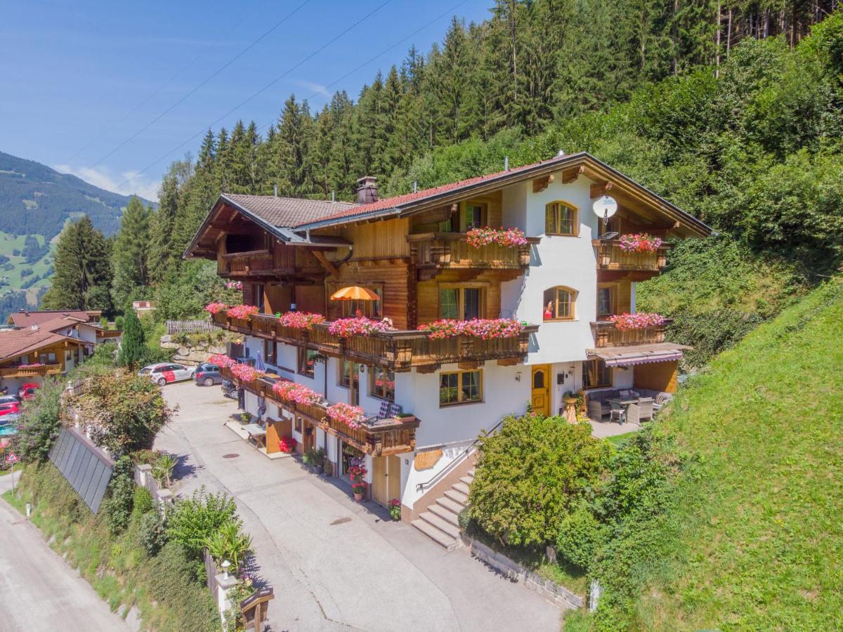 B&B Hainzenberg - Apartment Alpin by Interhome - Bed and Breakfast Hainzenberg