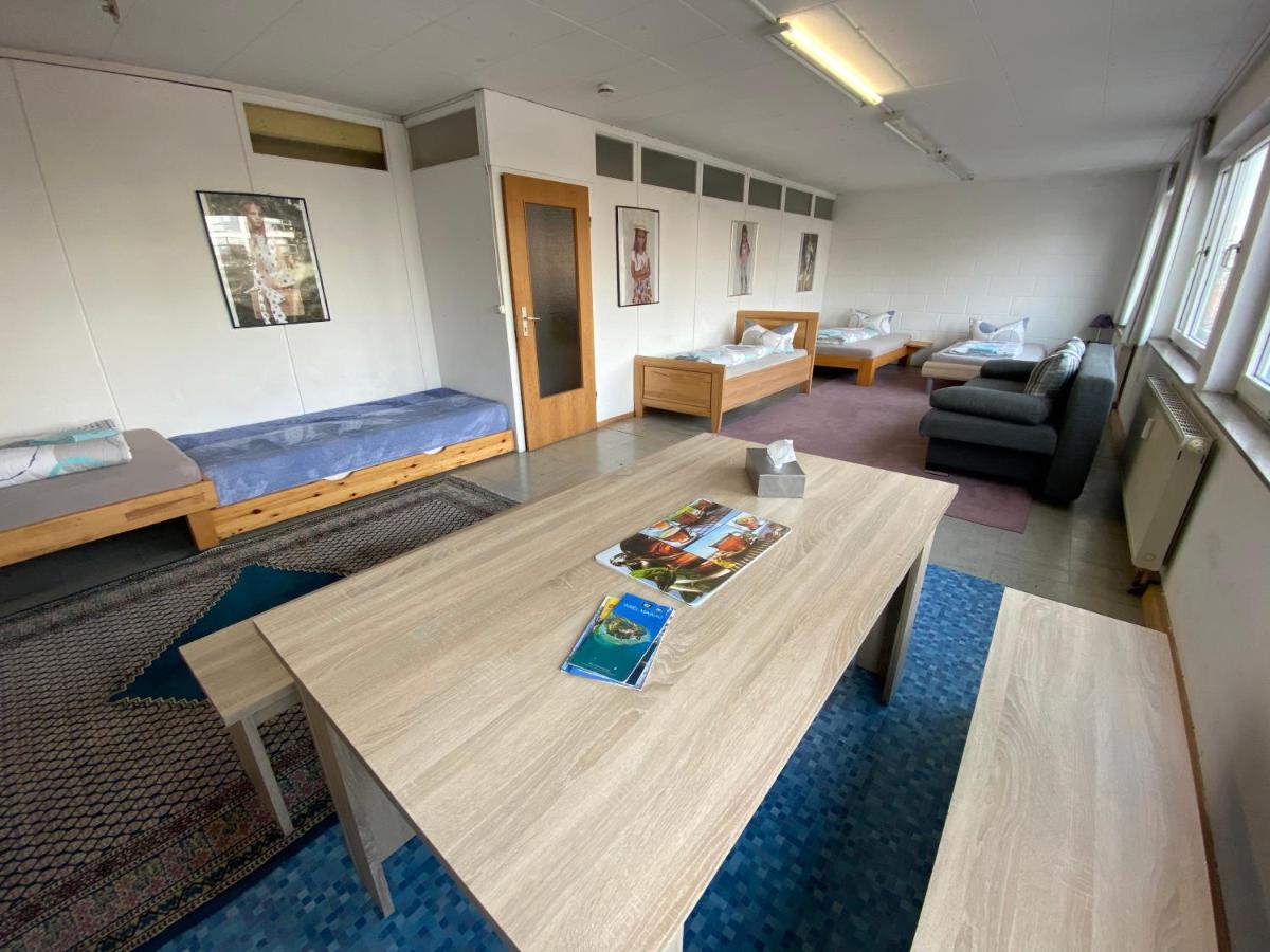 Camera Budget con Doccia in Comune