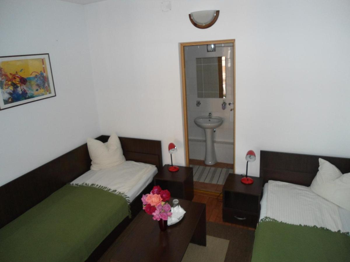 Standaard Kamer met 2 Bedden