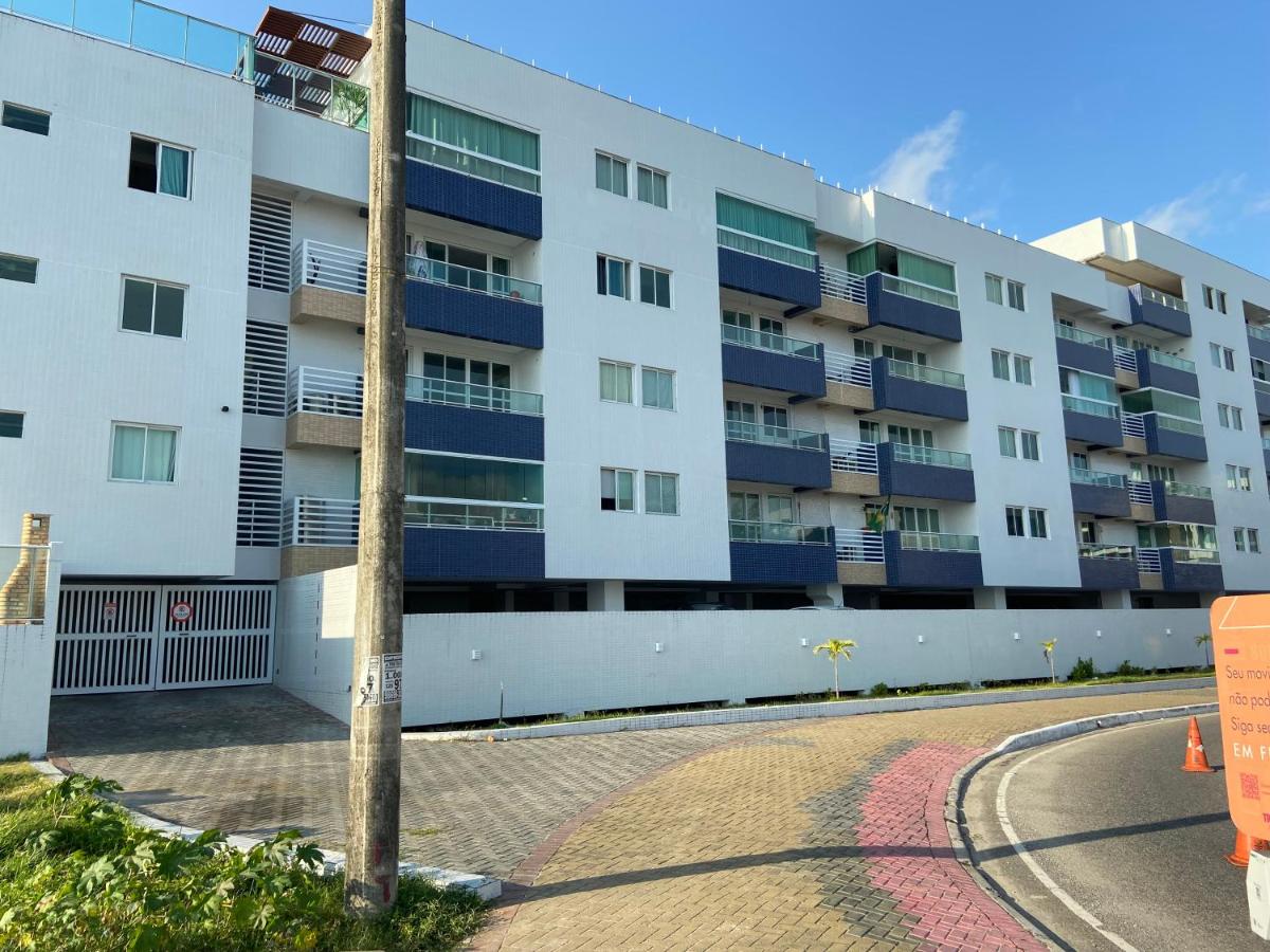 Bela Hospedagem-Flat c/ 2 Suítes e wifi - Pé na areia no Bessa - B&B