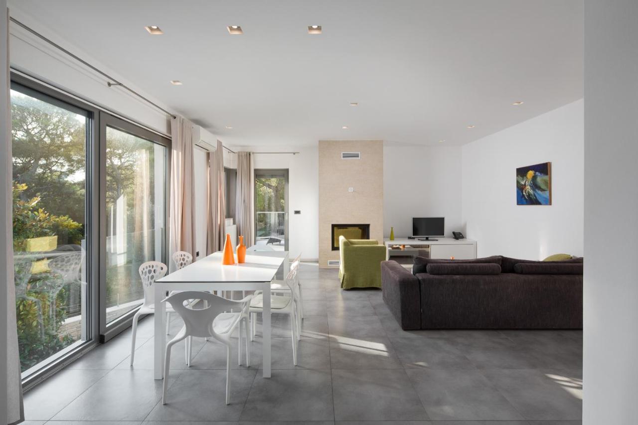 Villa Valsavia-apartment Monsena with pool and SPA - B&B Rovigno