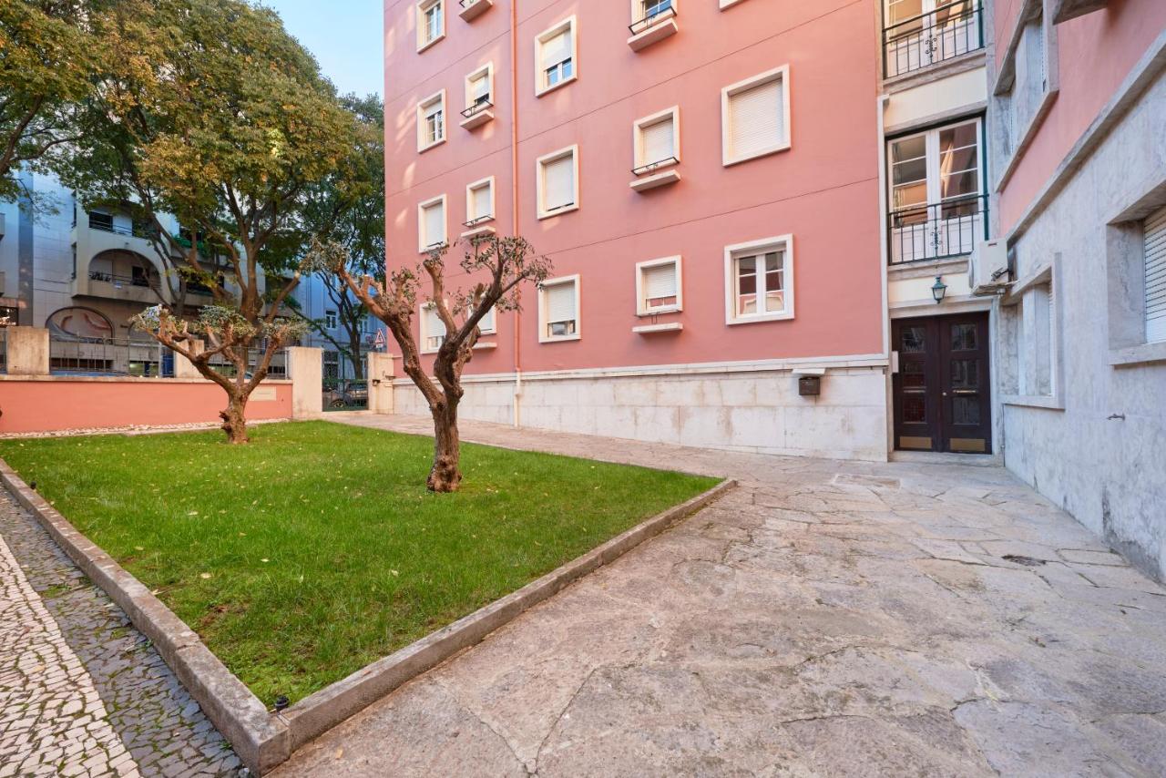 Deluxe Apt at Amazing Prime Location, By TimeCooler - Chambres d’hôtes Lisbonne