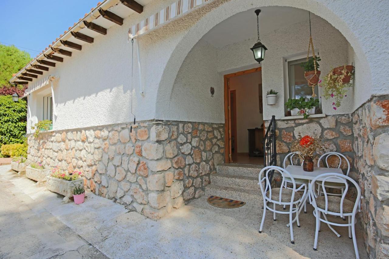 Villa Antares para 2 a 10 personas en Renera - B&B Renera