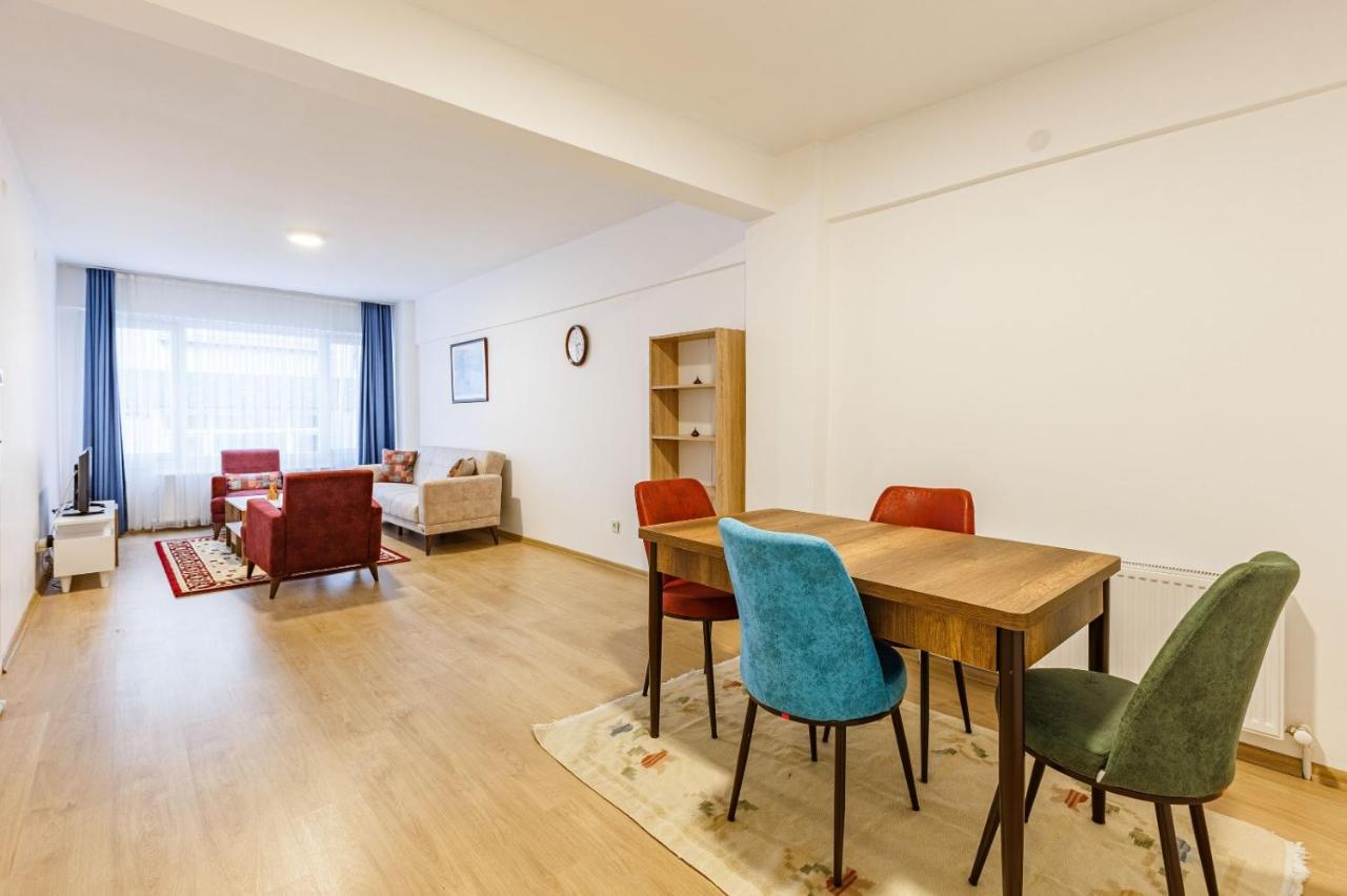 Altiyol Boga, Center of Kadıköy - Bed and Breakfast