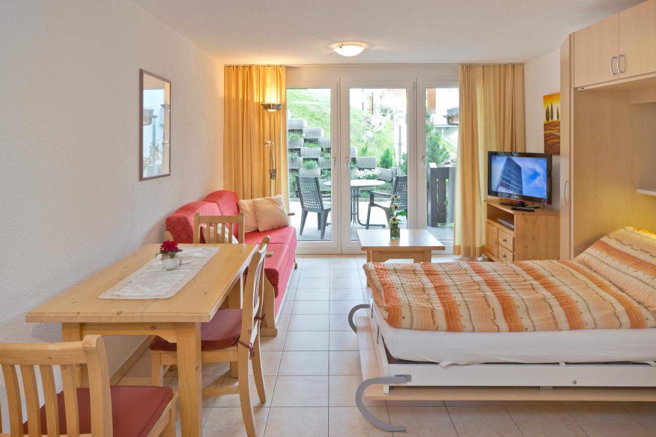 Studio Apartment