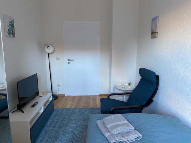 Single Room with Shared Bathroom