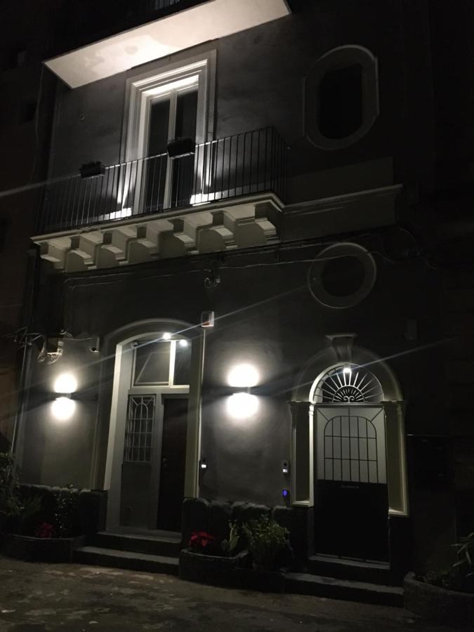 Home Catania Dante Accommodations - B&B