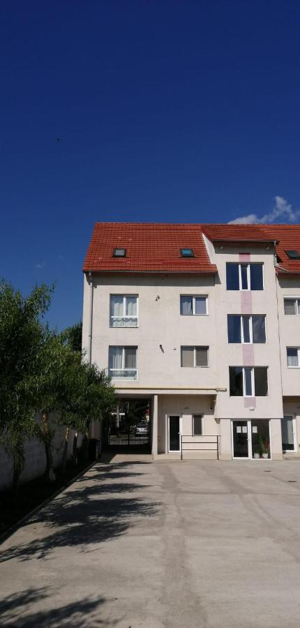 Iosefin Sunset Studio Thirteen - B&B Timisoara