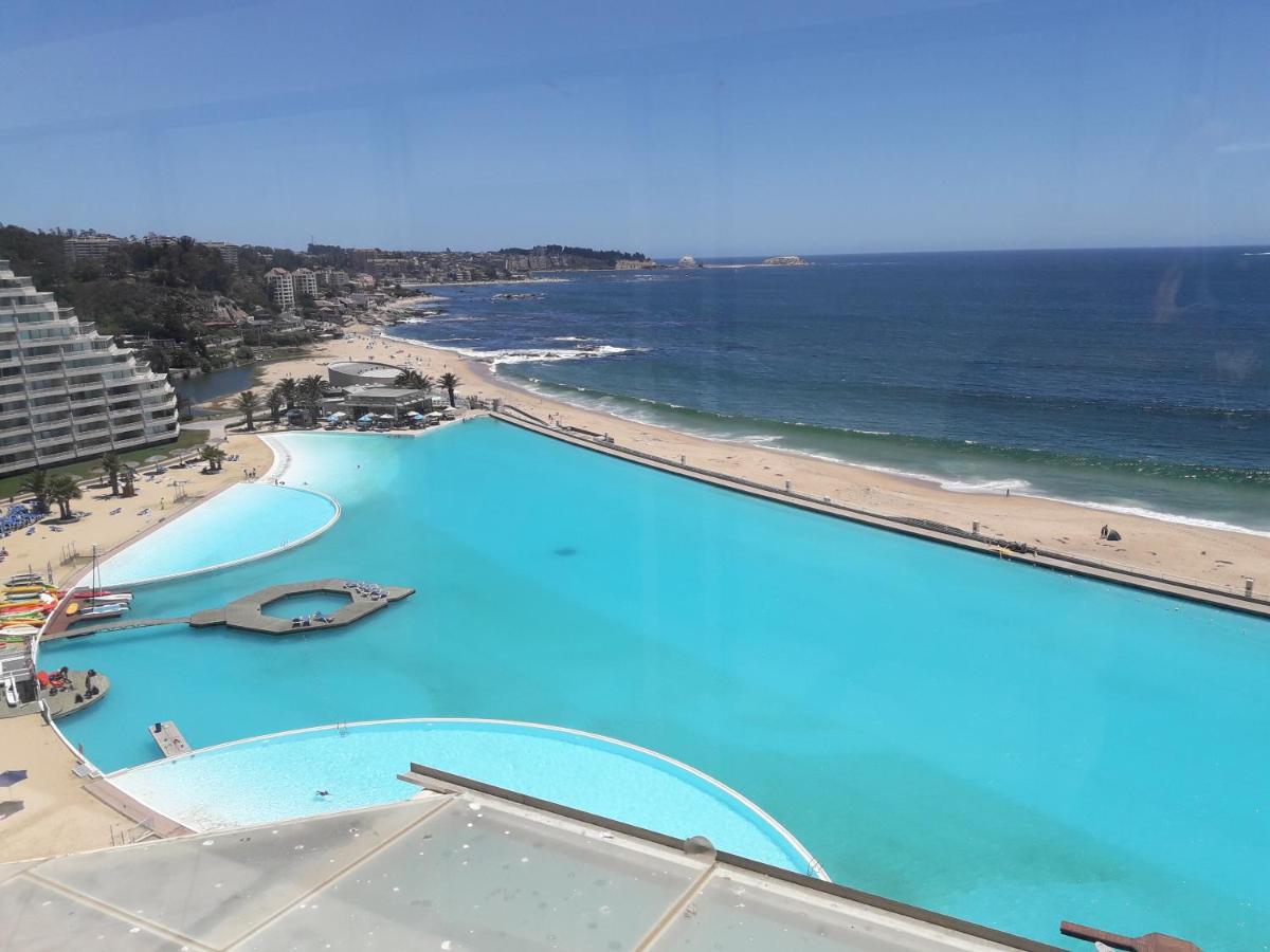 Four-Bedroom Apartment with Sea View
