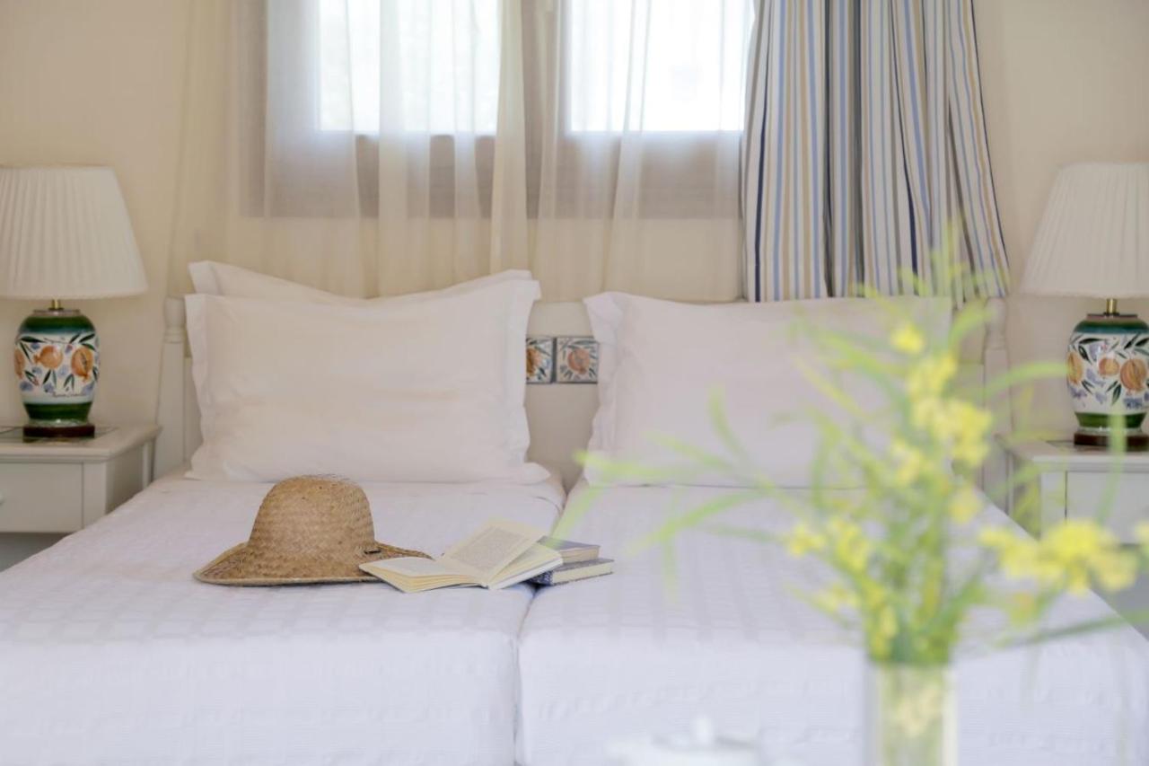 Chambre Double - Vue sur Piscine