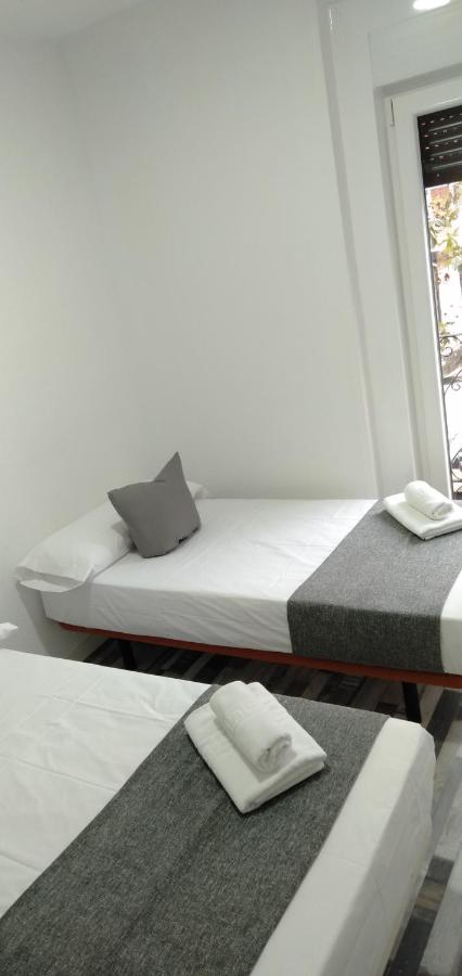 Zweibettzimmer mit Gemeinschaftsbad