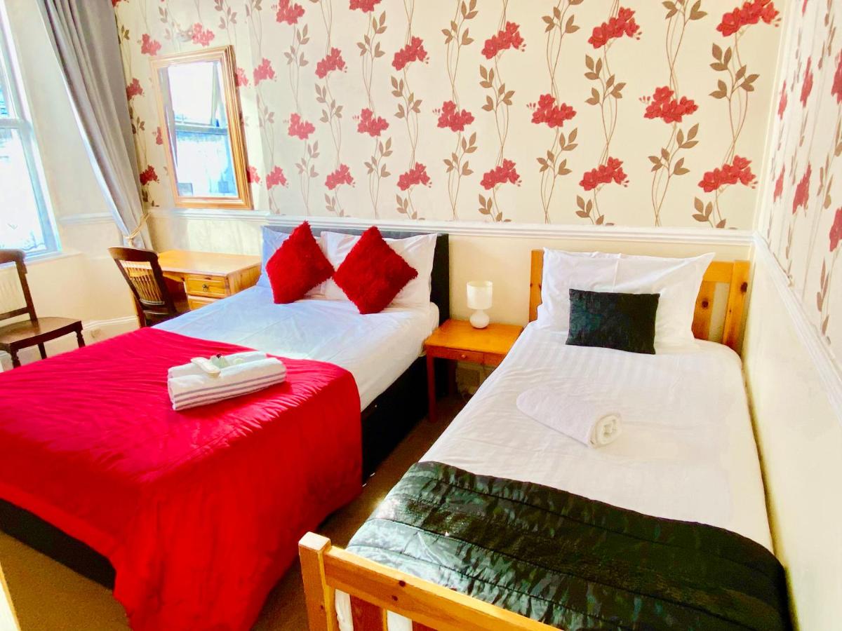 Comfort Dreibettzimmer mit Dusche