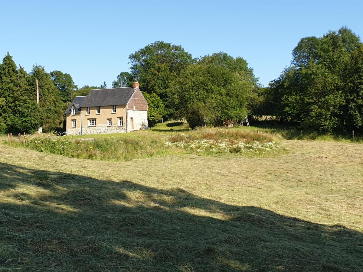 La fermette - chambres d'hôtes dans environnement calme et arboré - Bed and Breakfast