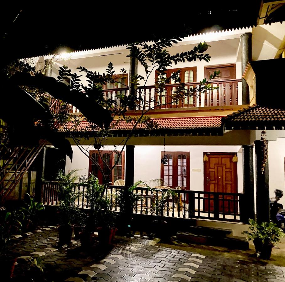 Tattwamasi Ayuryoga with Breakfast and Yoga - B&B