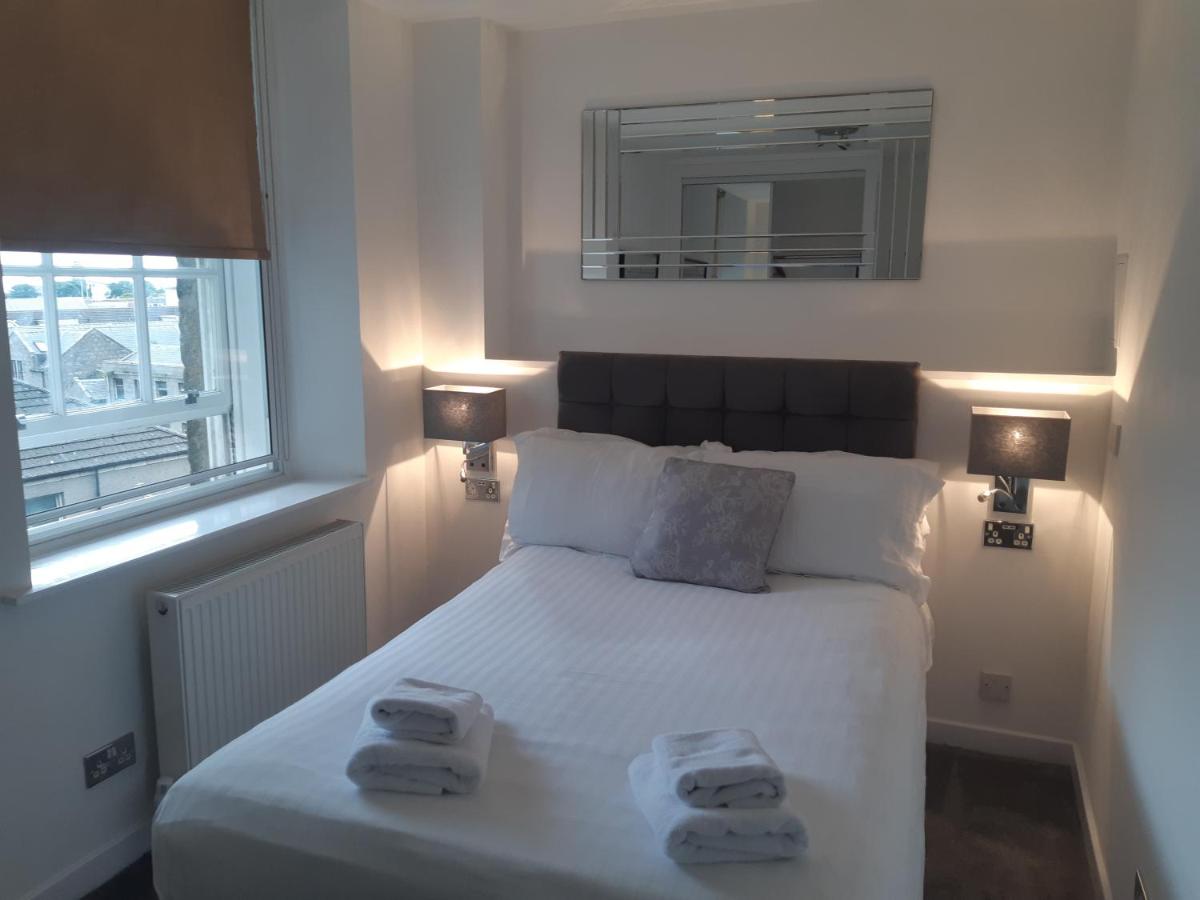 One-Bedroom Standard Apartment