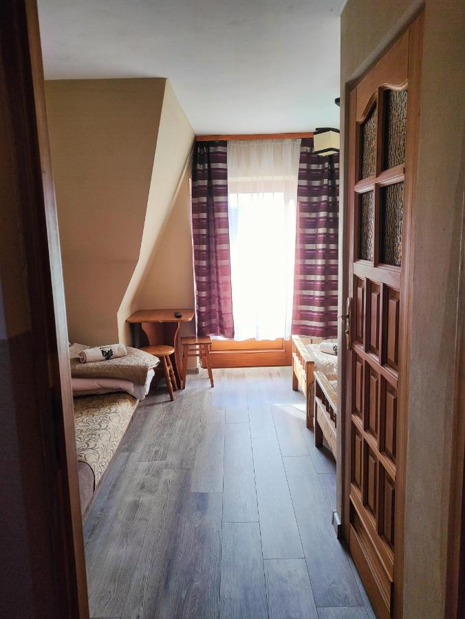 Chambre Triple – Vue sur Montagne