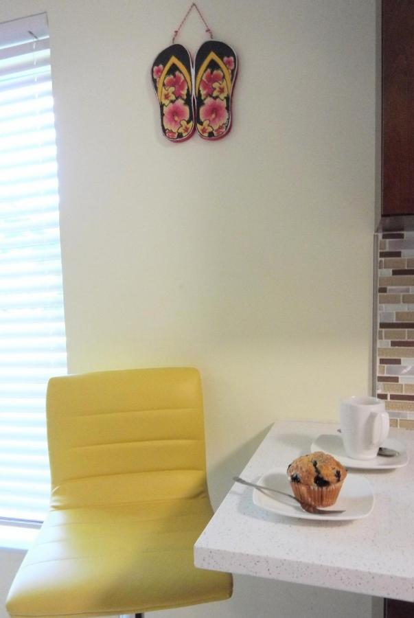 Family, Couples Retreat near Airport, Cruise Port & Beaches - Chambres d'hôtes Fort Lauderdale
