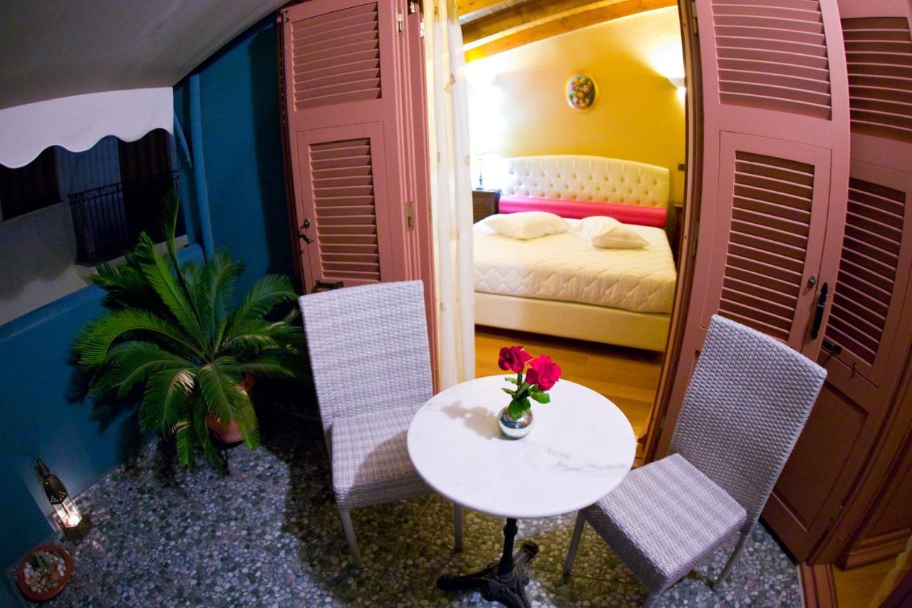 Suite Matrimoniale con Vista Castello