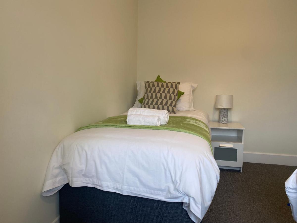 Gladstone Apartments by Bluebell Rooms - Chambres d’hôtes