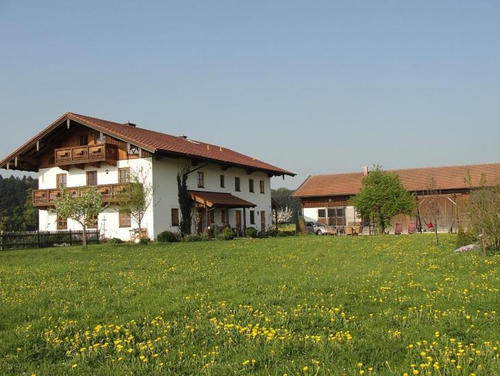Wagner-Schneider-Hof - Ferienwohnung Chieming