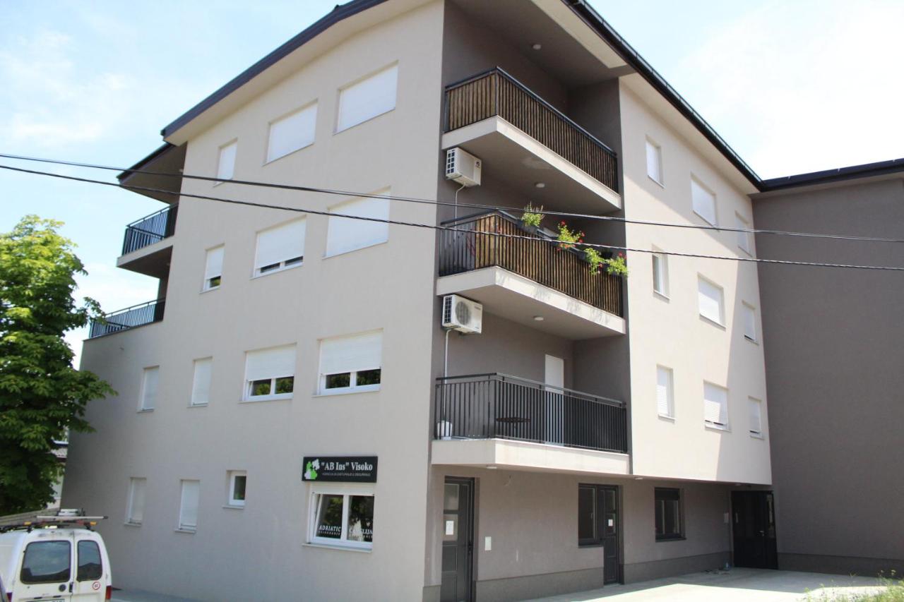 VIP 2 Apartment - Chambres d’hôtes