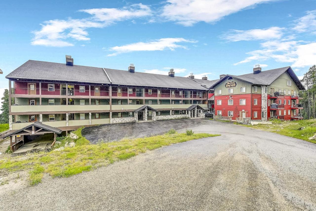 Two Bedroom Apartment 