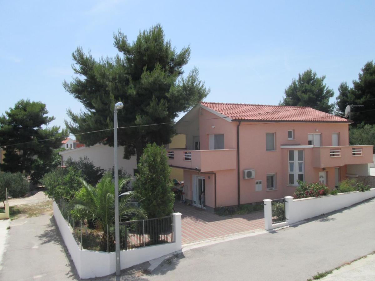Apartment mit 1 Schlafzimmer und Terrasse