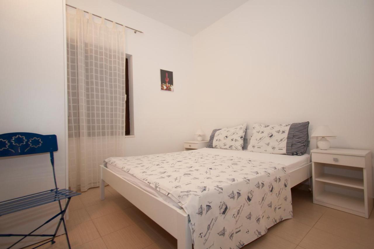 One-Bedroom Apartment with Terrace and Sea View