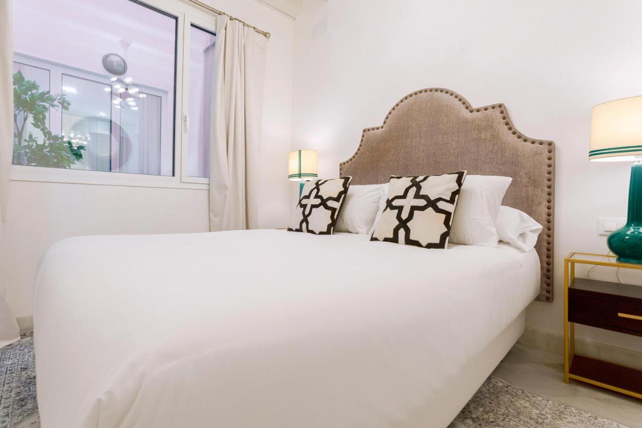 One-Bedroom Apartment with no Terrace