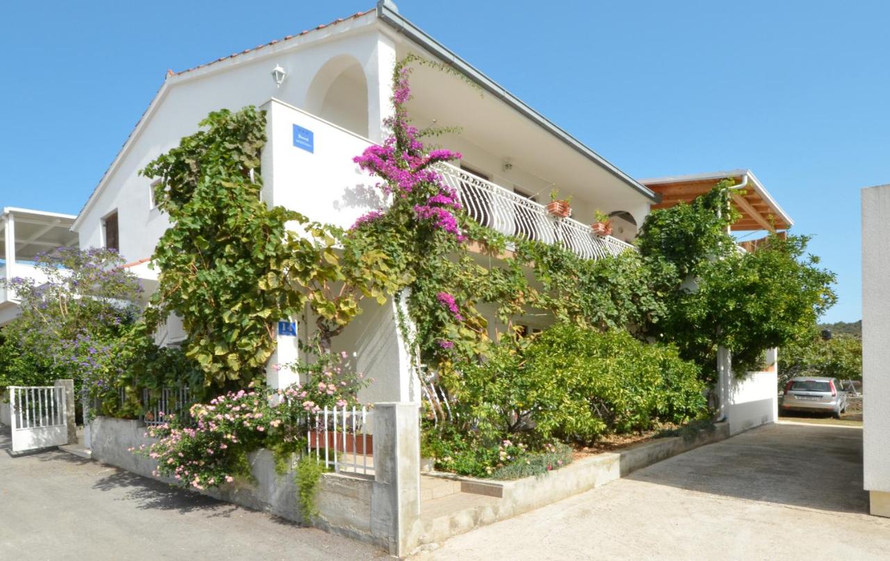 Apartments Nina - B&B