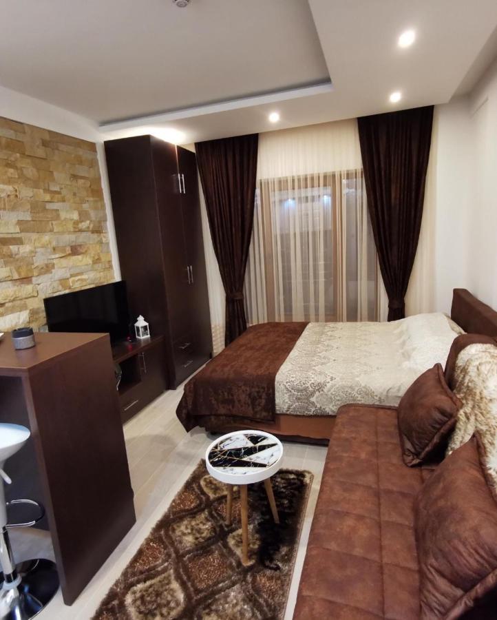 Milmari N77&78 - B&B Kopaonik