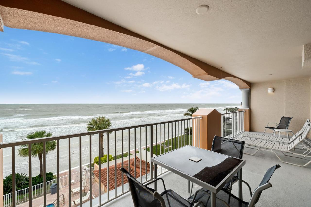 B&B St. Pete Beach - La Contessa 307, Sleeps 6, 3 Bedroom, Gulf Front, Pool, BBQ Area, Spa - Bed and Breakfast St. Pete Beach