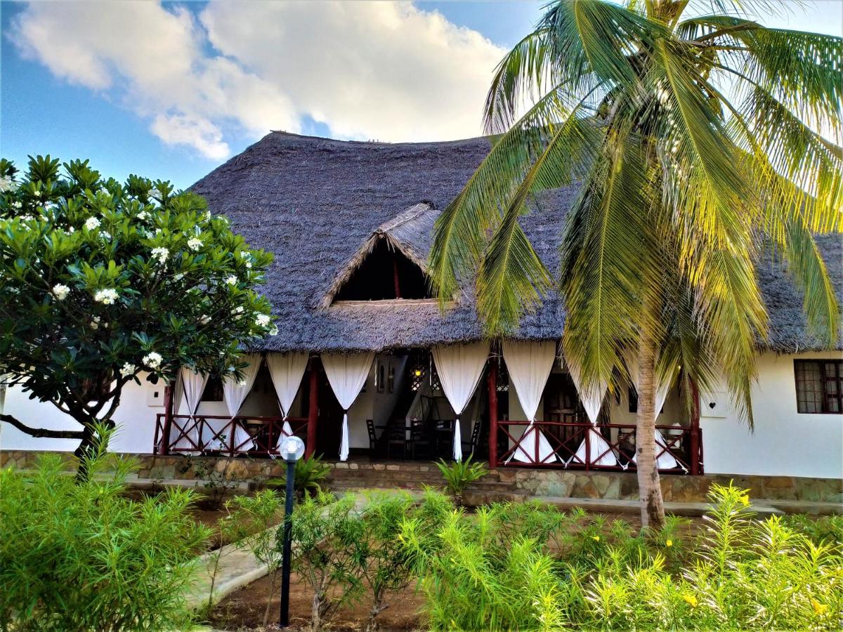 B&B Mambrui - Karibuni Jeds Villas 85 & 86 - Bed and Breakfast Mambrui