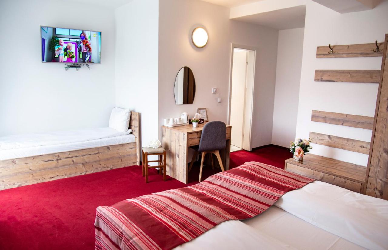 Chambre Triple – Vue sur Montagne