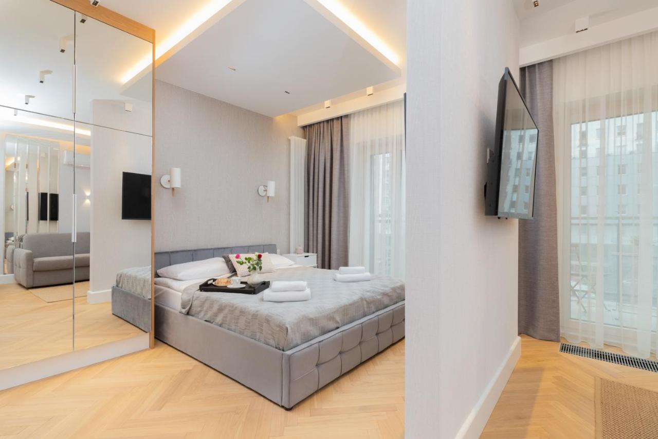 Studio with Sofa Bed