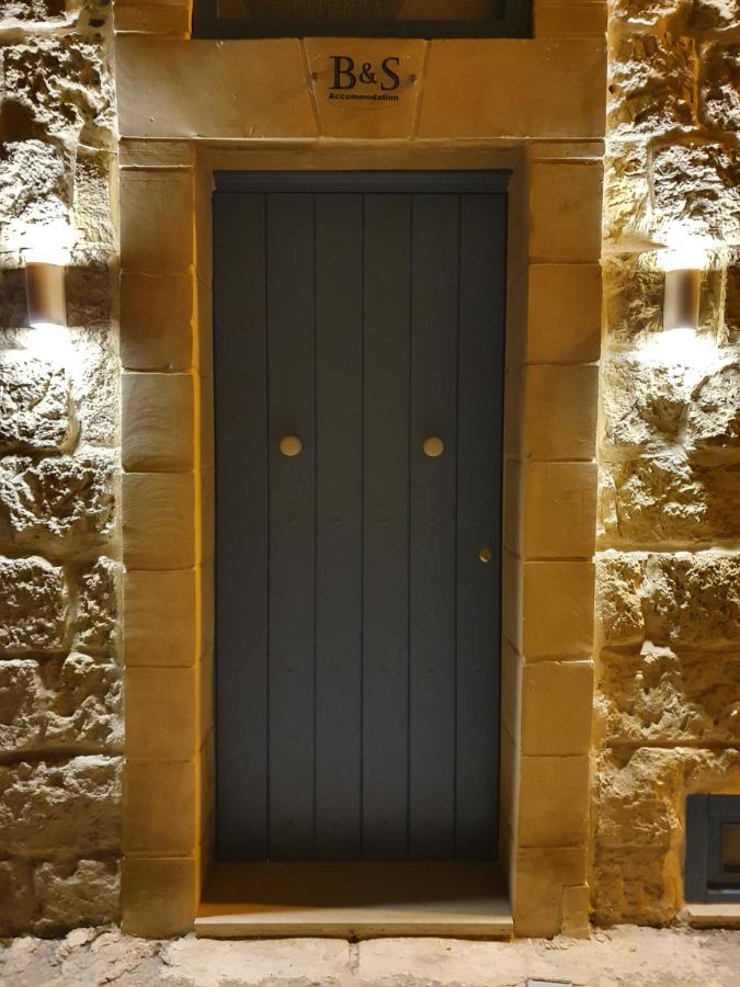 B&S Accommodation Renovated 18 Century House of Character in Ghaxaq - Ferienwohnung