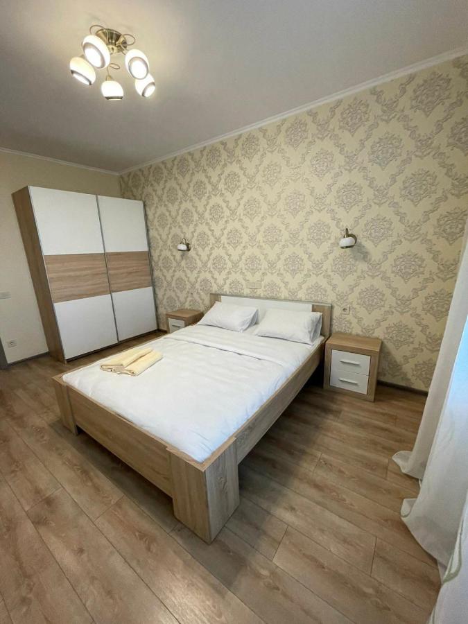 Стильная евродвушка на Теремках возле ТЦ Республика - Chambres d'hôtes Kiev