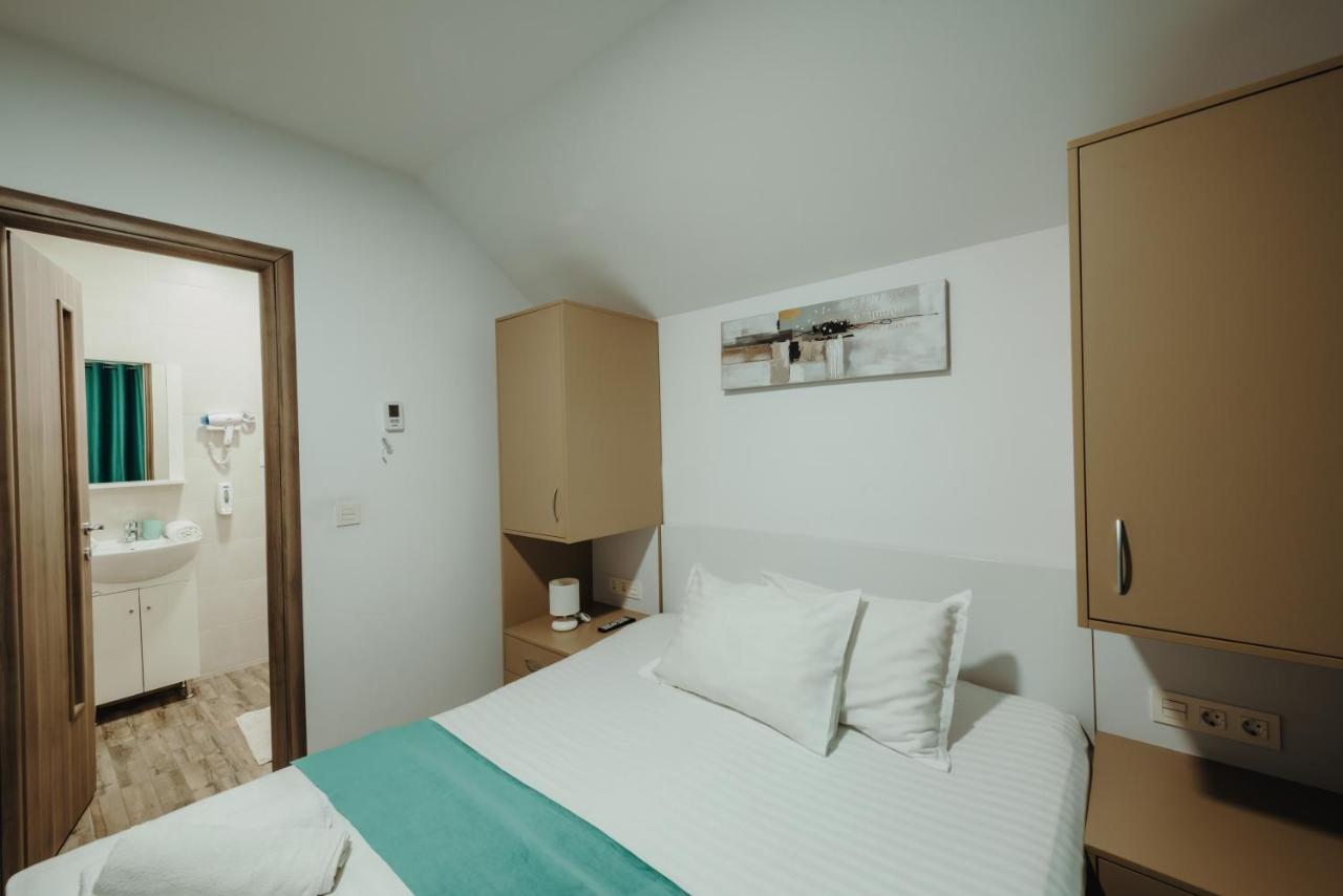 Doppelzimmer mit eigenem Bad