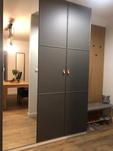 Apartment with Mountain View