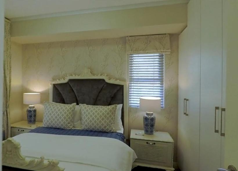 B&B Cape Town - Century City Mayfair Luxury Apartments - Bed and Breakfast Cape Town
