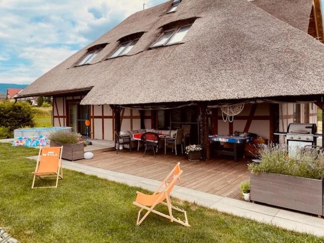 Chata pod strzechą w Beskidach - B&B