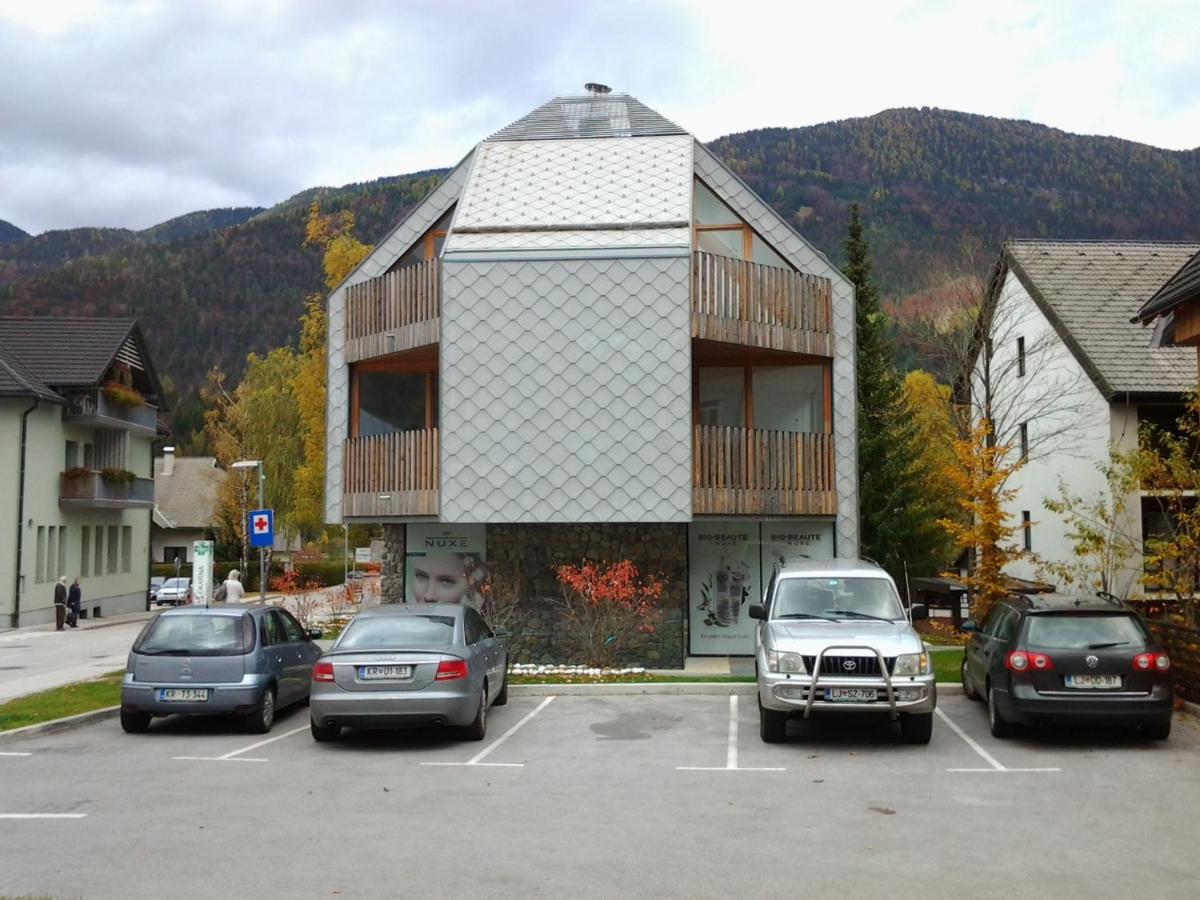 Izzi apartma - B&B
