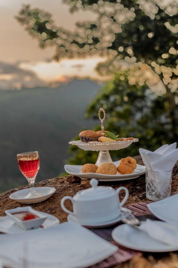 Habitación Triple con vistas a la montaña