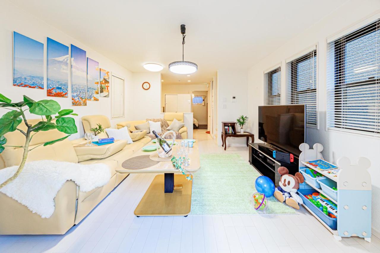 B&B Tokyo - CuteFamilyHouse! 6minShinjuku 6minSta FreeParking Cozy,Bright KidsFree Under6yrs - Bed and Breakfast Tokyo