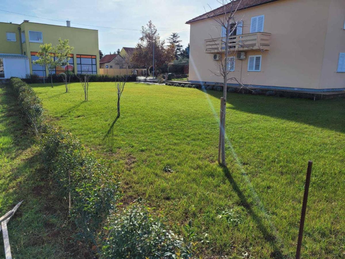 Apartmani Loli - Bed and Breakfast Ugljan