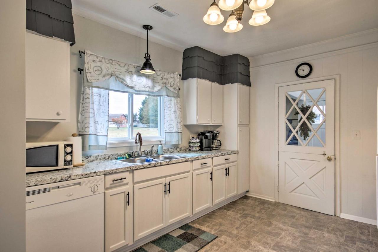 2 Mi to Lake Hartwell Charming Southern Cottage - Chambres d’hôtes Anderson