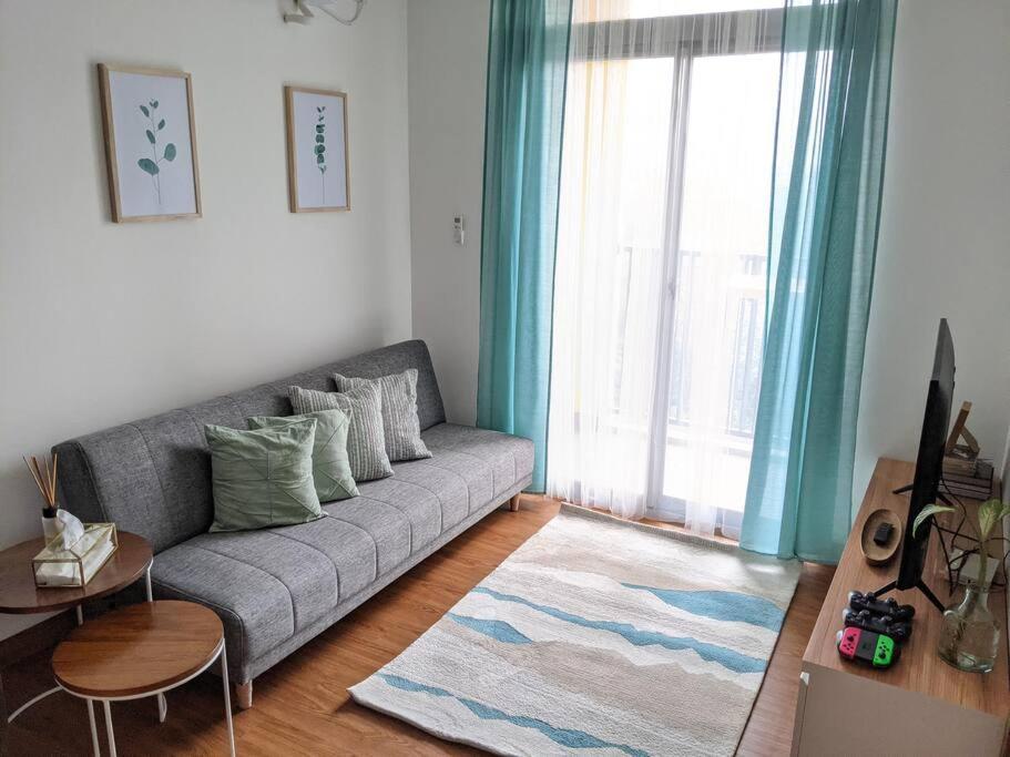 B&B Giacarta - Apt Pejaten Park 1 BR Sage Smart TV, Netflix, Prime, Youtube - Bed and Breakfast Giacarta