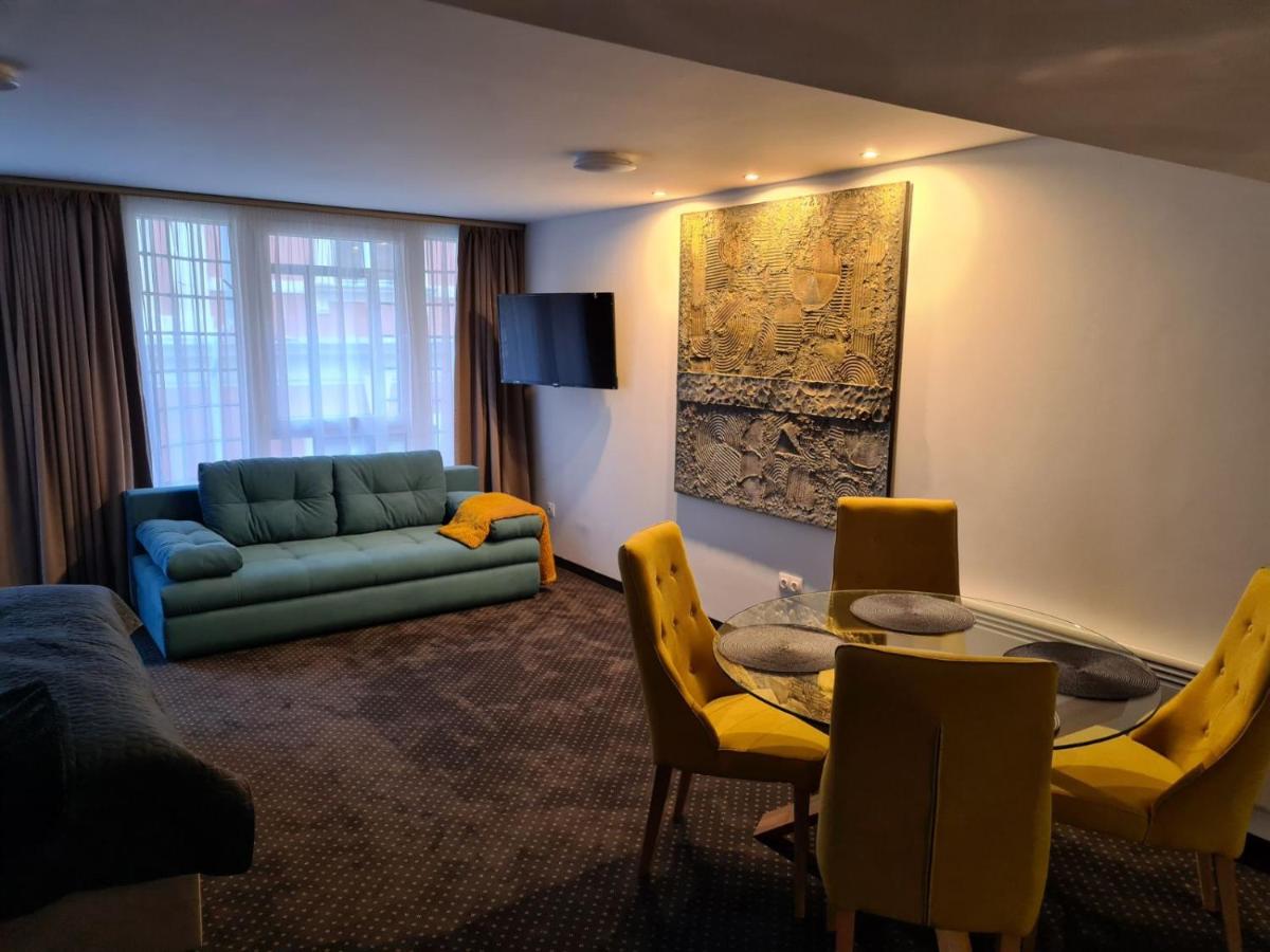 City Center Apartmanház - B&B
