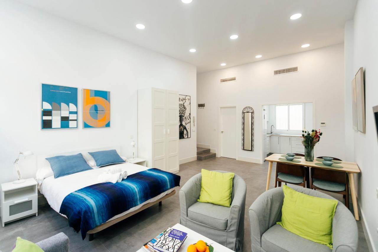 Alohamundi Castilla III - B&B Seville